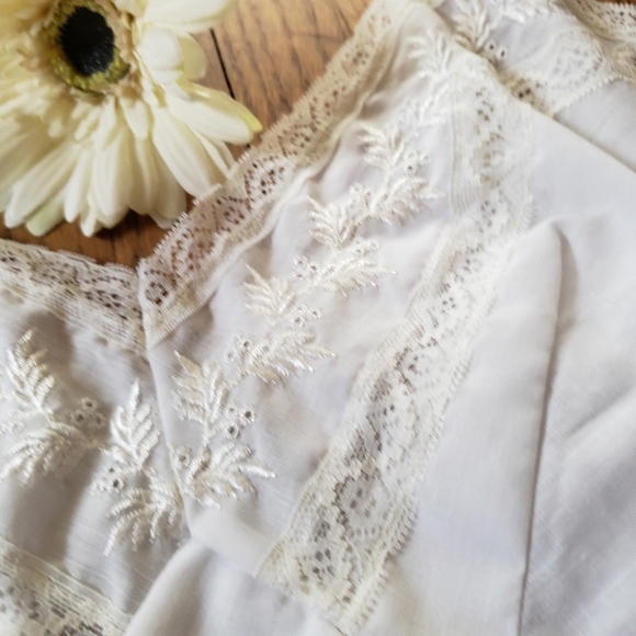 Vintage Slip or Dress / Farmhouse / Cotton Feel / Pretty Details / Size 38 / 60s - Picture 3 of 7
